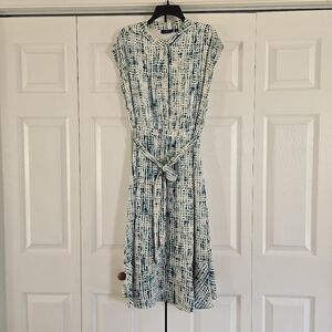 APT.9 Women's Round Neck Button Front Fitted Short Sleeve Lined Midi Dress M